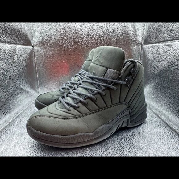 Size 8.5 - PSNY x Air Jordan 12 Retro Grey Jumpman Athletic Shoes 130690-003 - Picture 2 of 13